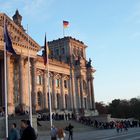 Besucherschlange vorm Reichstag