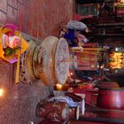 Betende in Tam Son Pagode Saigon Vietnam