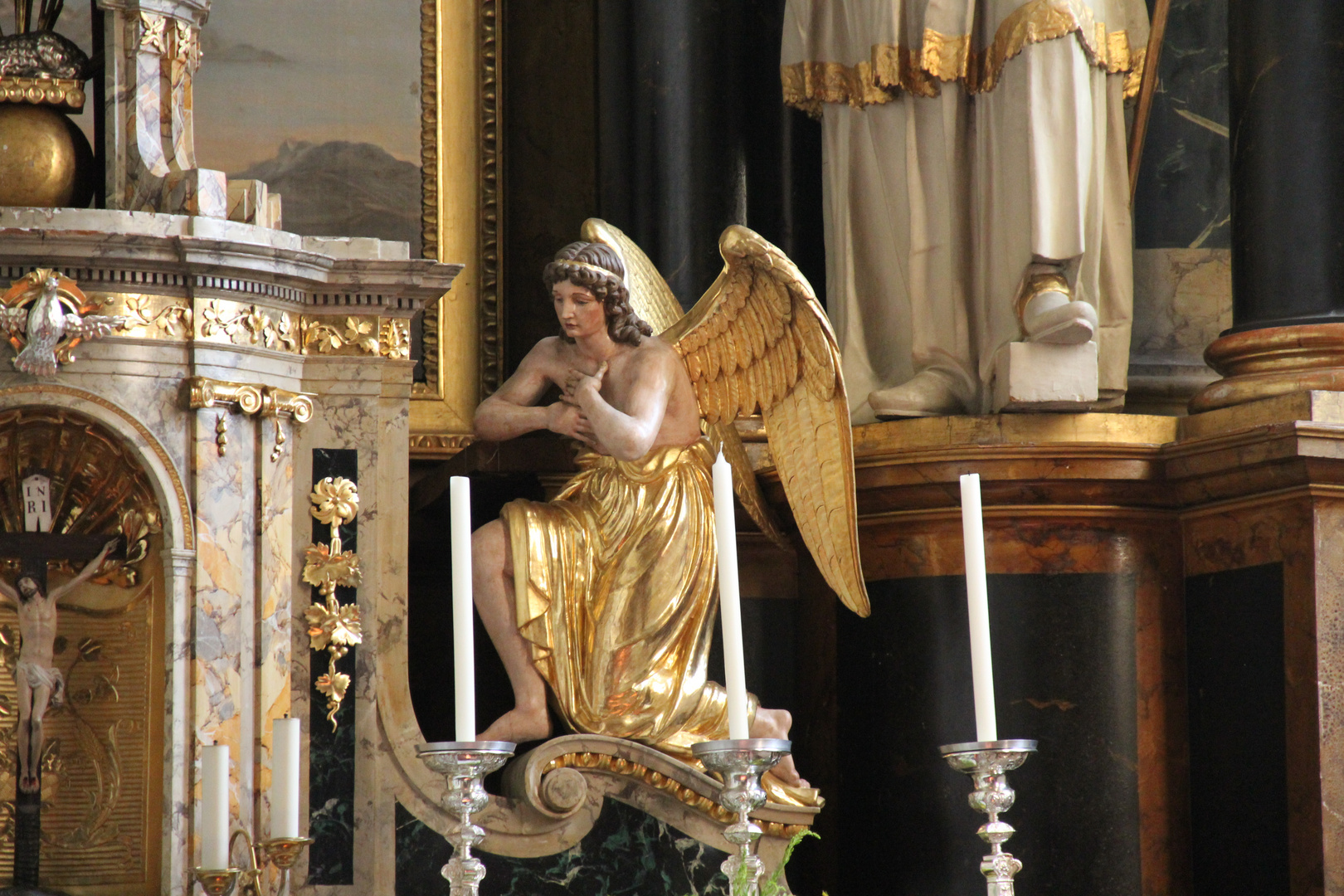 Betender Engel in der Pfarrkirche von Kötschach-Mauthen