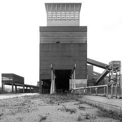 Betonförderturm mit Wagenumlauf