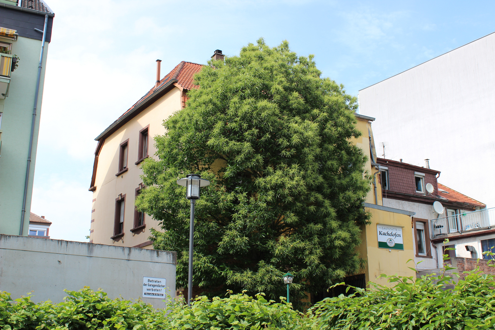 Betreten der Garagendaecher verboten !