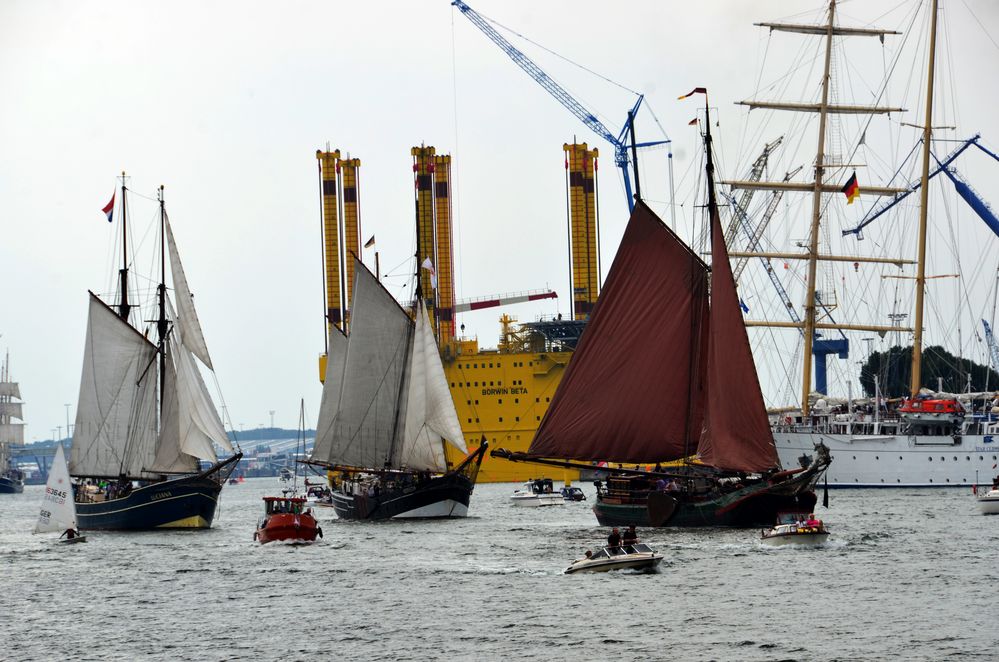 Betrieb auf der Warnow zur Hanse Sail 2013