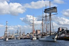 Betrieb im Rostocker Stadthafen zur Hanse Sail 2017