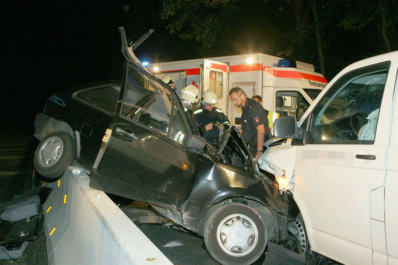 Betrunkener Pkw-Fahrer verursacht tödlichen Unfall