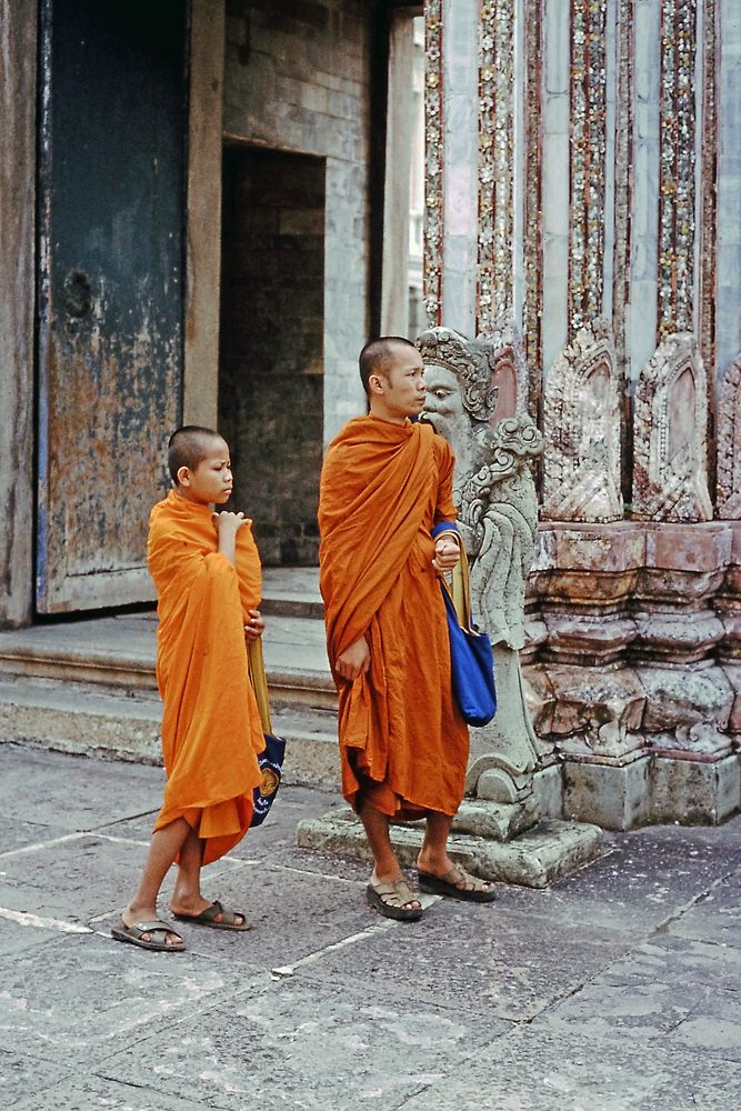 Bettelmönche im Königspalast von Bangkok