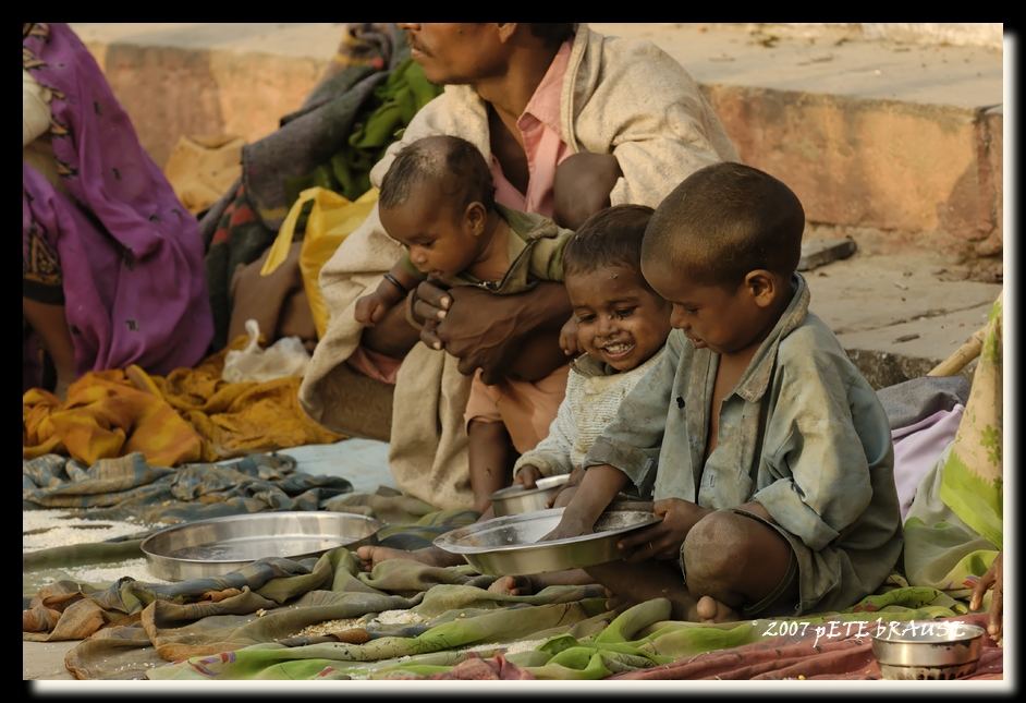 bettelnde Kinder in Varanasi