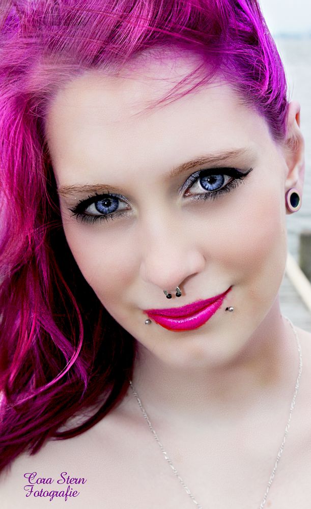 Bettina Foto & Bild portrait, portrait frauen, outdoor Bilder auf