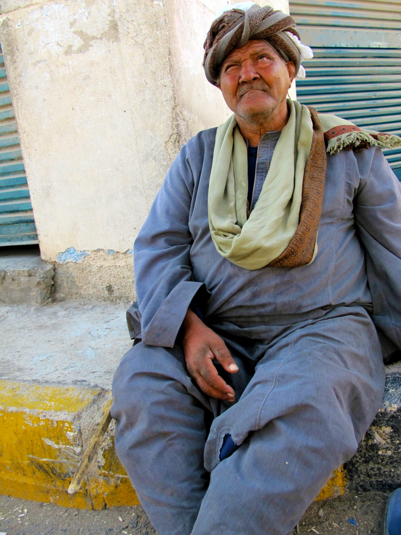 Bettler auf dem alten Markt in Safaga