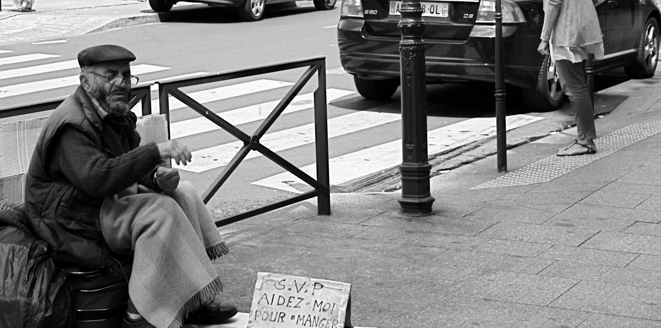 Bettler auf den Straßen Paris