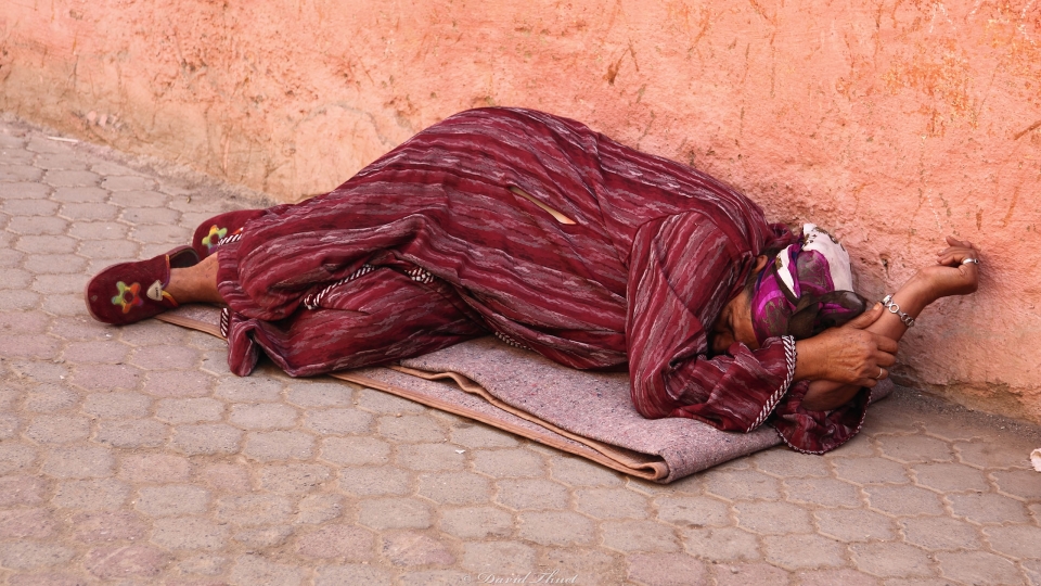 Bettlerin in Marrakech (2)