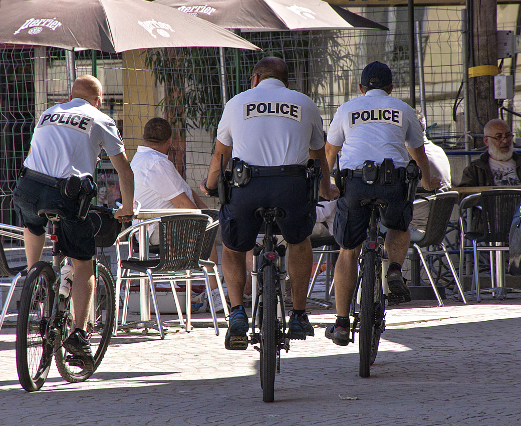 Bewaffnete Radfahrer