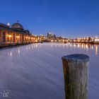 Bewegtes Eis vor Fischauktionshalle