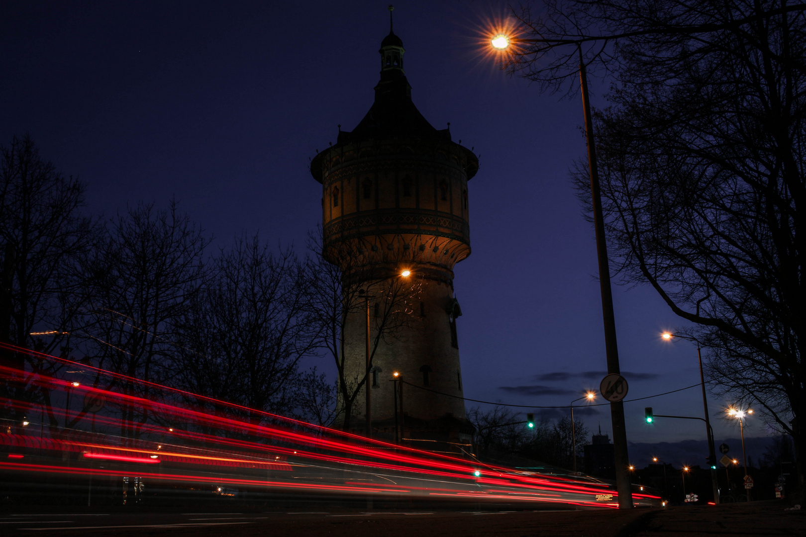 Bewegung am Turm