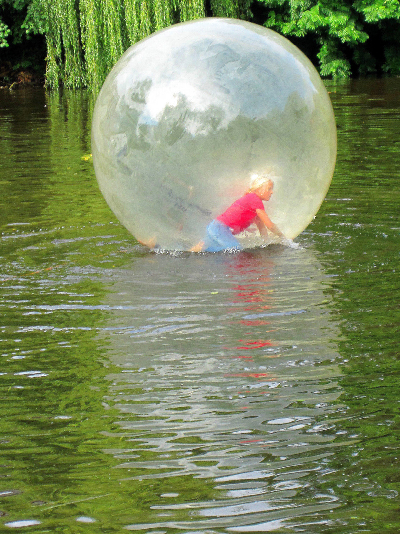 Bewegung auf dem Wasser.