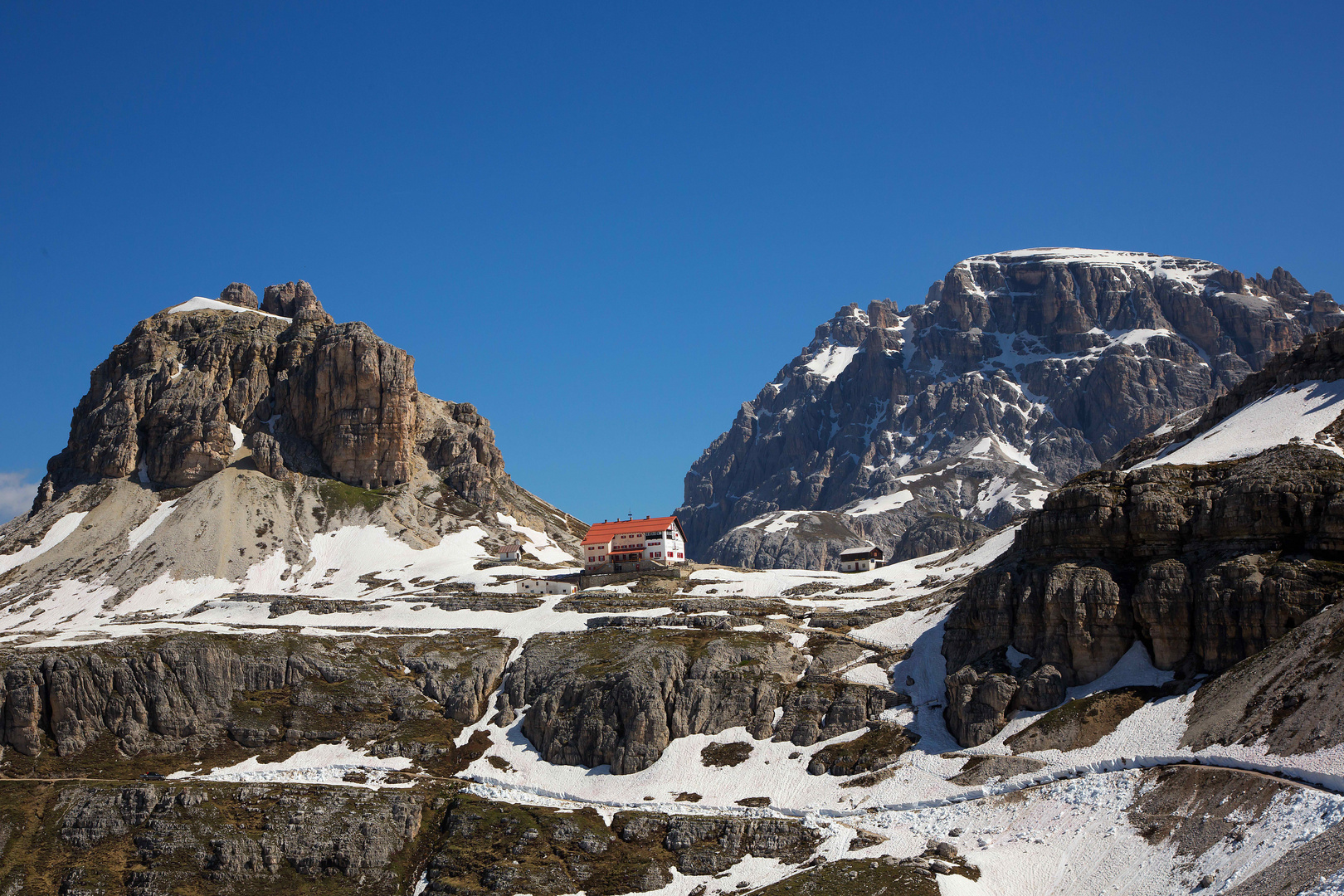 Bewirtschaftete Hütte in den Dolomiten