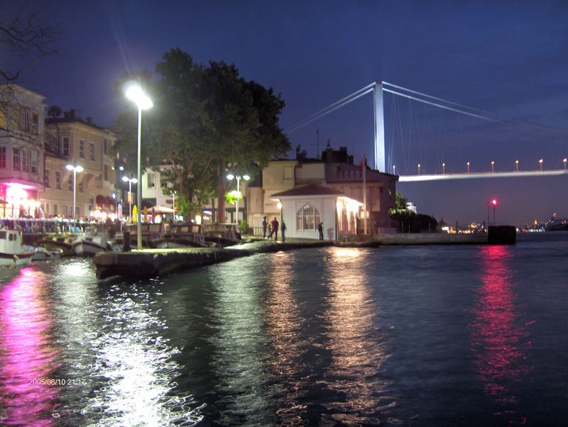 beylerbeyi at night