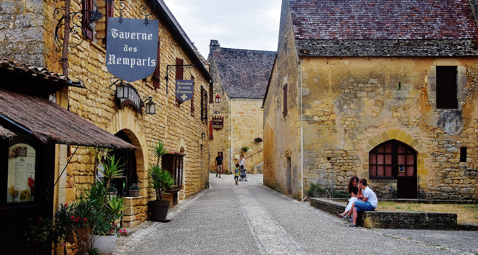 Beynac village.......