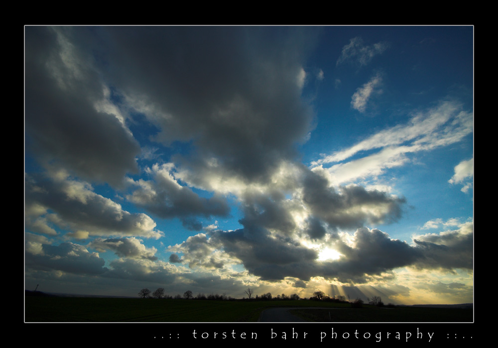 Beyond the clouds von Torsten RJ Bahr