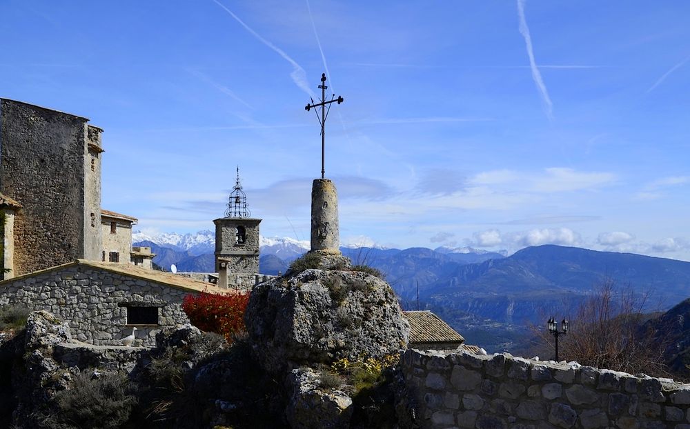 * BEZAUDUN - les - Alpes * 06