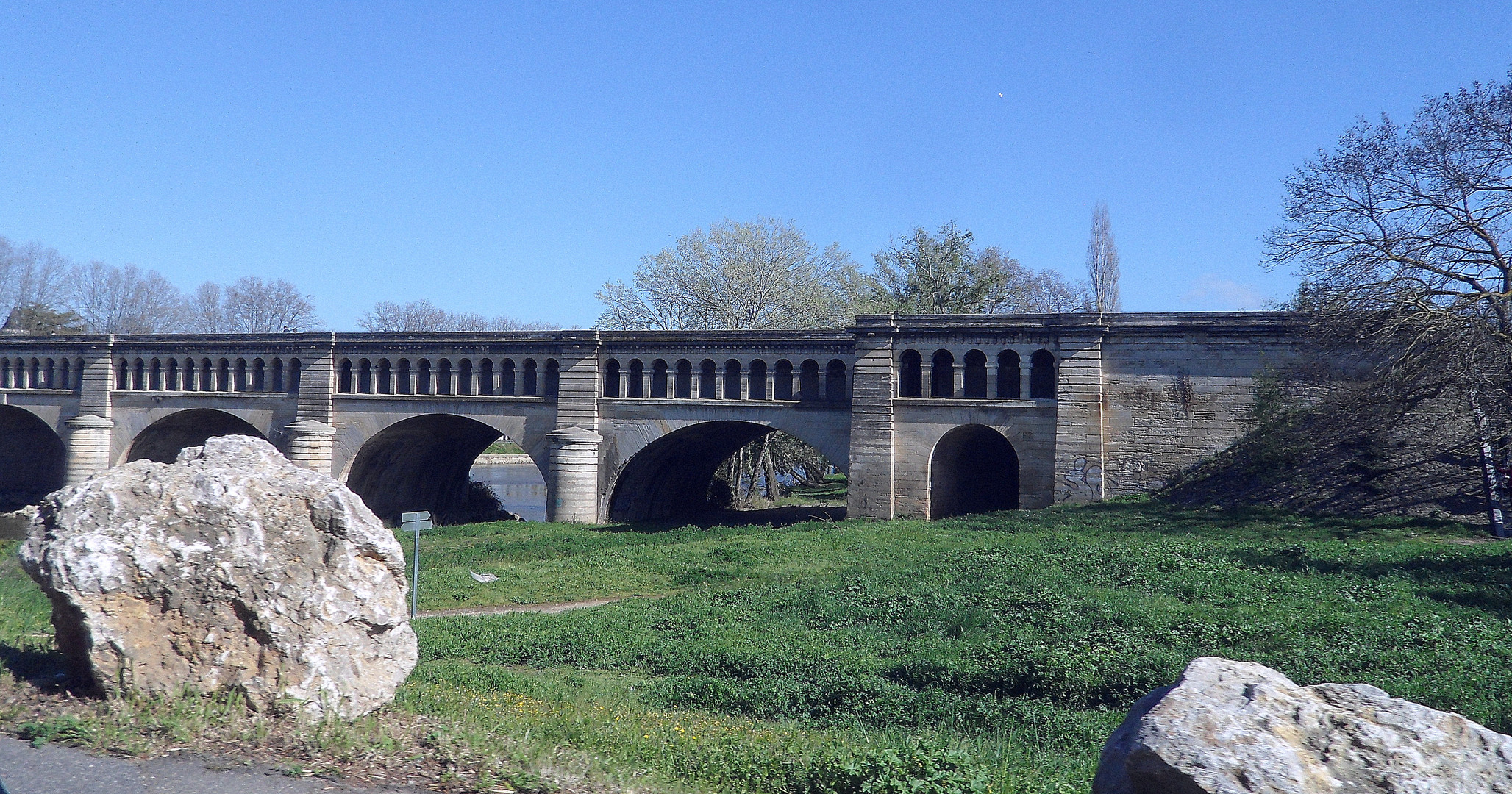 Béziers, le Pont Canal de l'Orb 