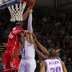 BG Göttingen vs. LTi Giessen 45ers 17.03.12 7082