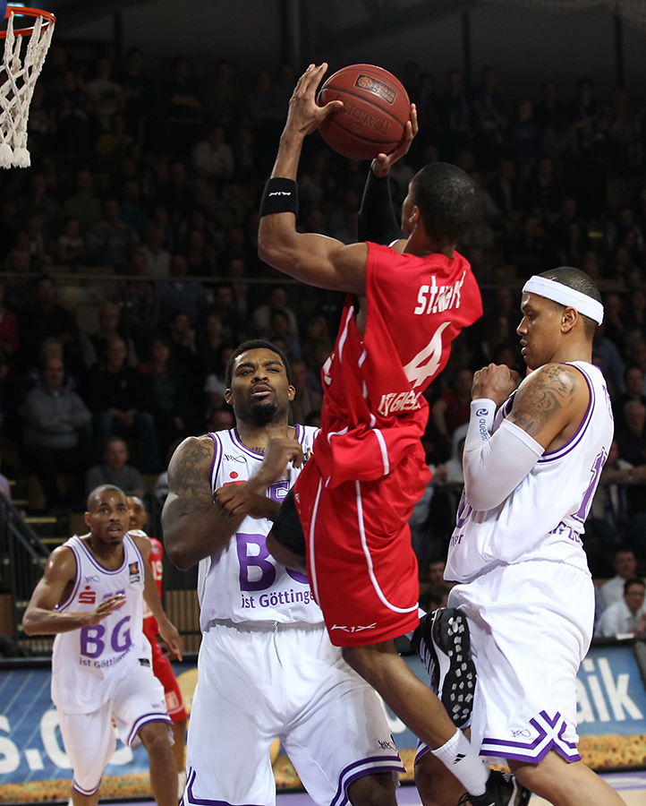 BG Göttingen vs. LTi Giessen 45ers 17.03.12 7190