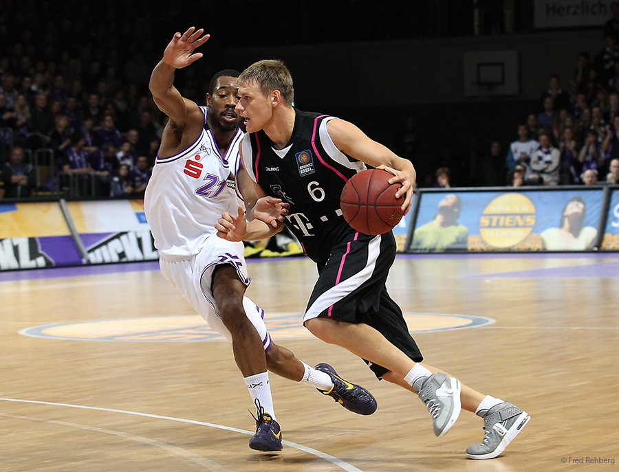 BG Göttingen vs. Telekom Baskets Bonn 05.11.11 9753