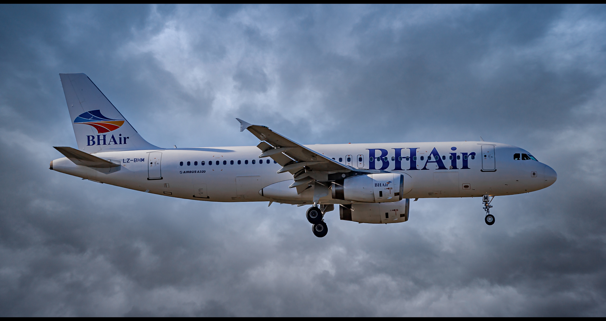 BH Air, Airbus A320-232