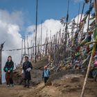 Bhutan - Chele La - Gebetsfahnen am Pass