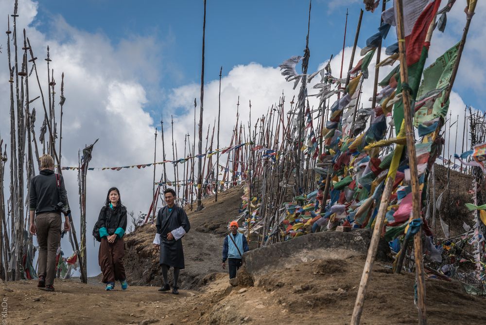 Bhutan - Chele La - Gebetsfahnen am Pass