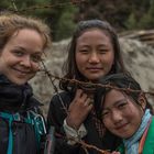 Bhutan - Haa-Tal - Begegnung am Schulzaun