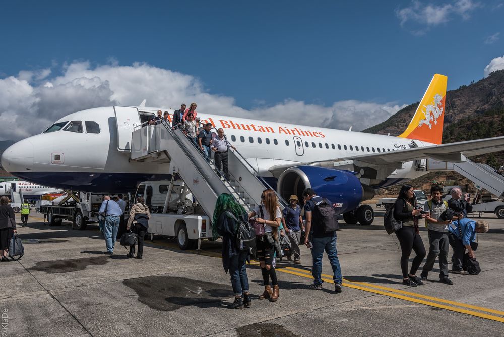 Bhutan - Paro - Ankunft des Donnerdrachens