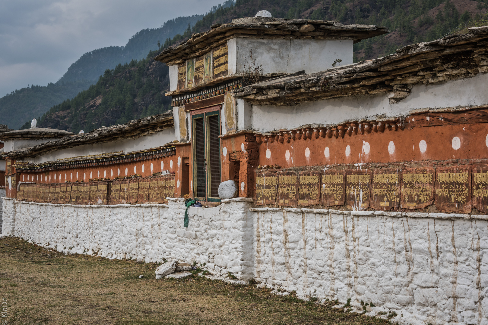 Bhutan - Paro - Chorten am Bogenplatz