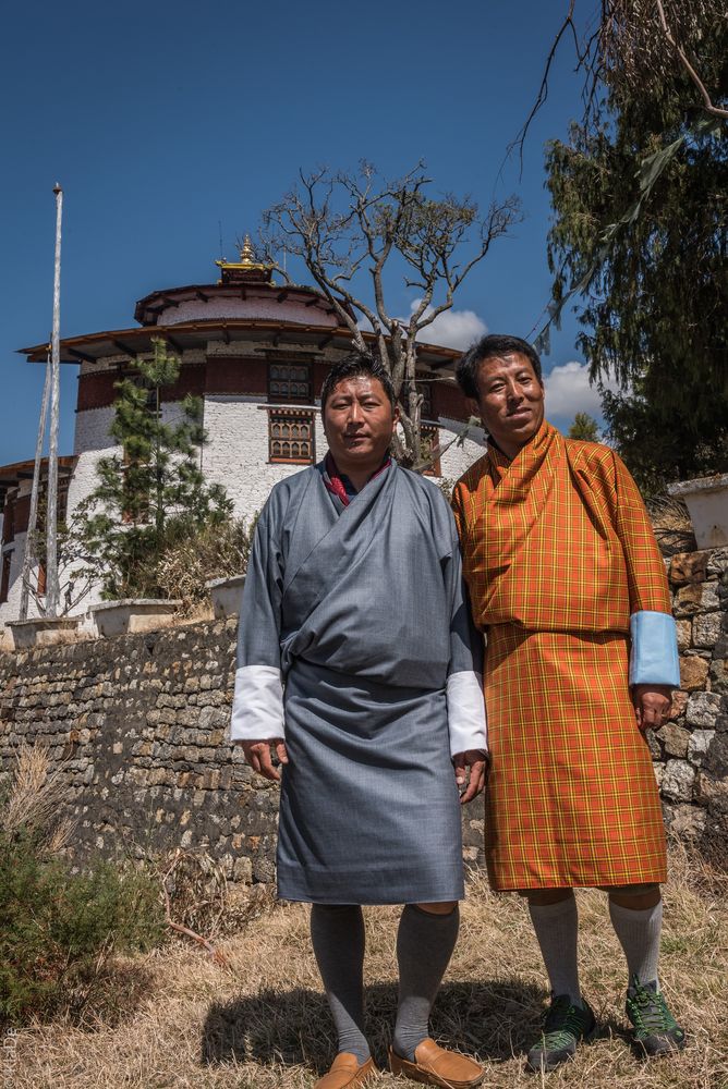 Bhutan - Paro - Im Ornat für den Dzong
