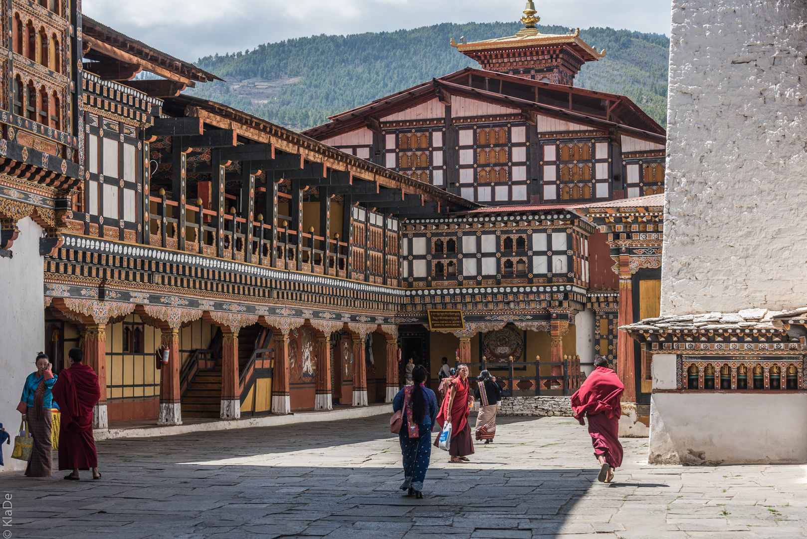 Bhutan - Paro - Rinpung Dzong - Innenhof