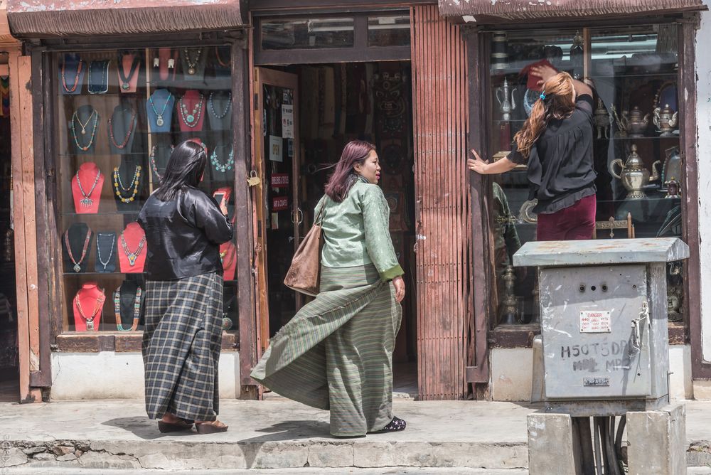 Bhutan - Paro - Shopping 