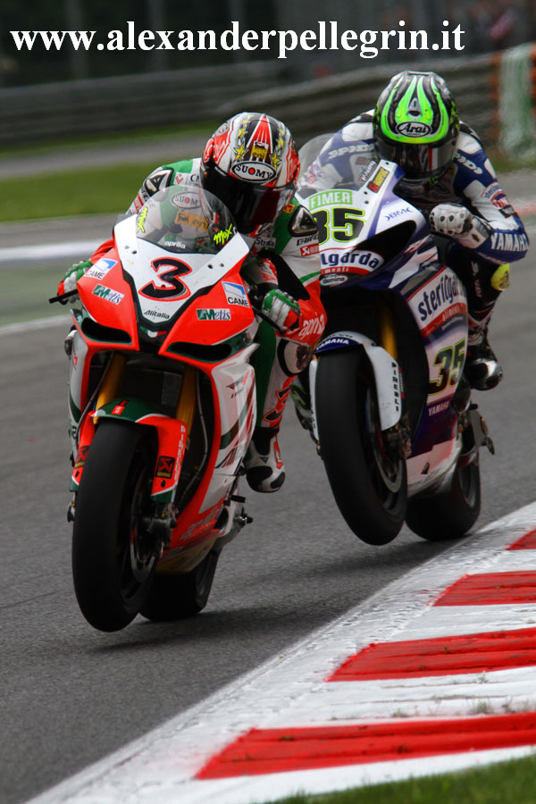 Biaggi vs Crutchlow