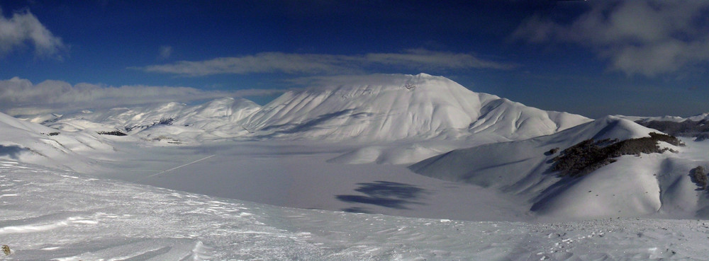 Bianco e azzurro