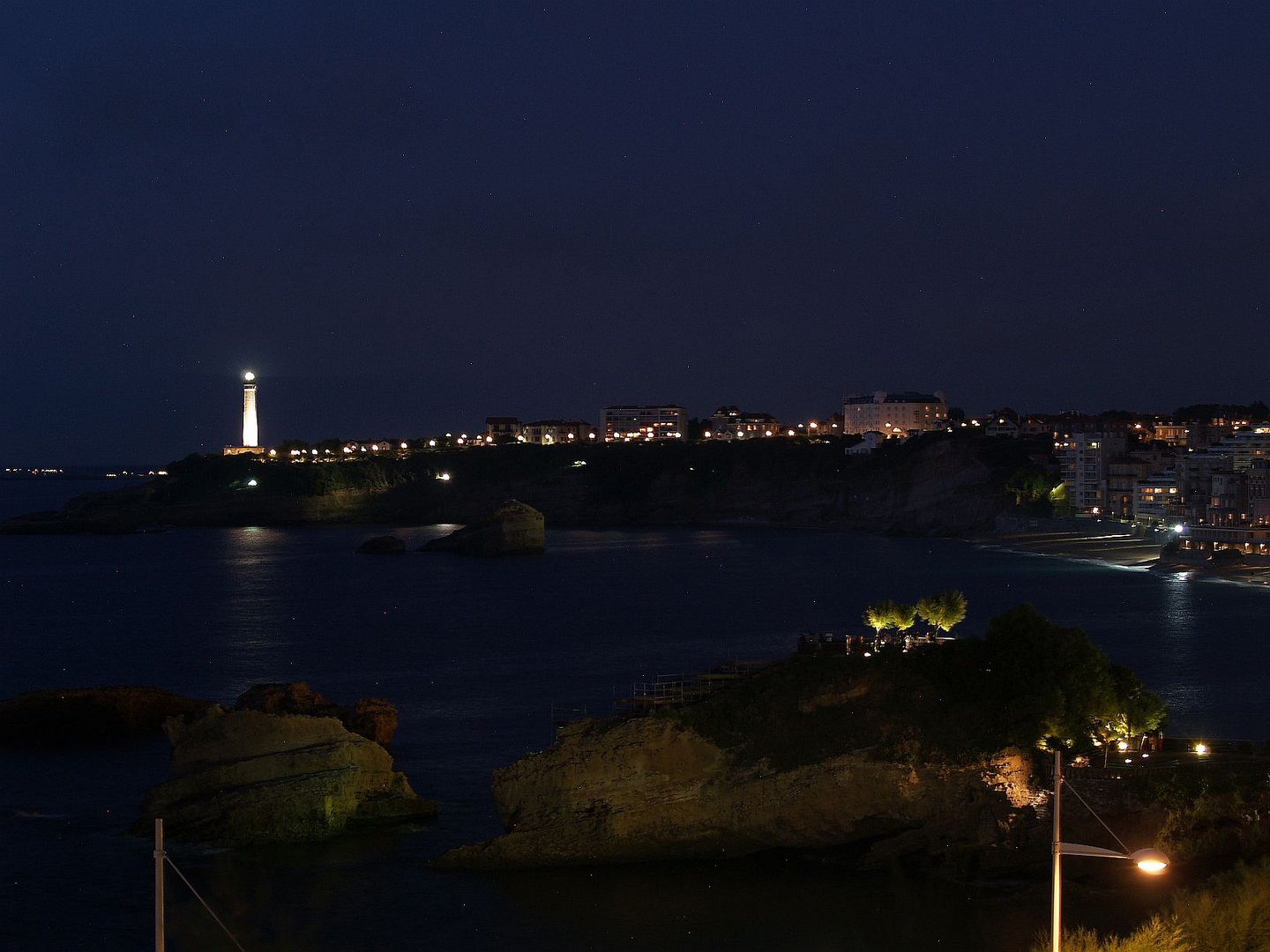 biarritz by night