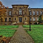 BIBLIOTHEK 