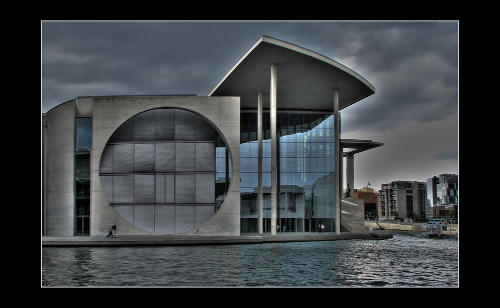 Bibliothek des Deutschen Bundestages