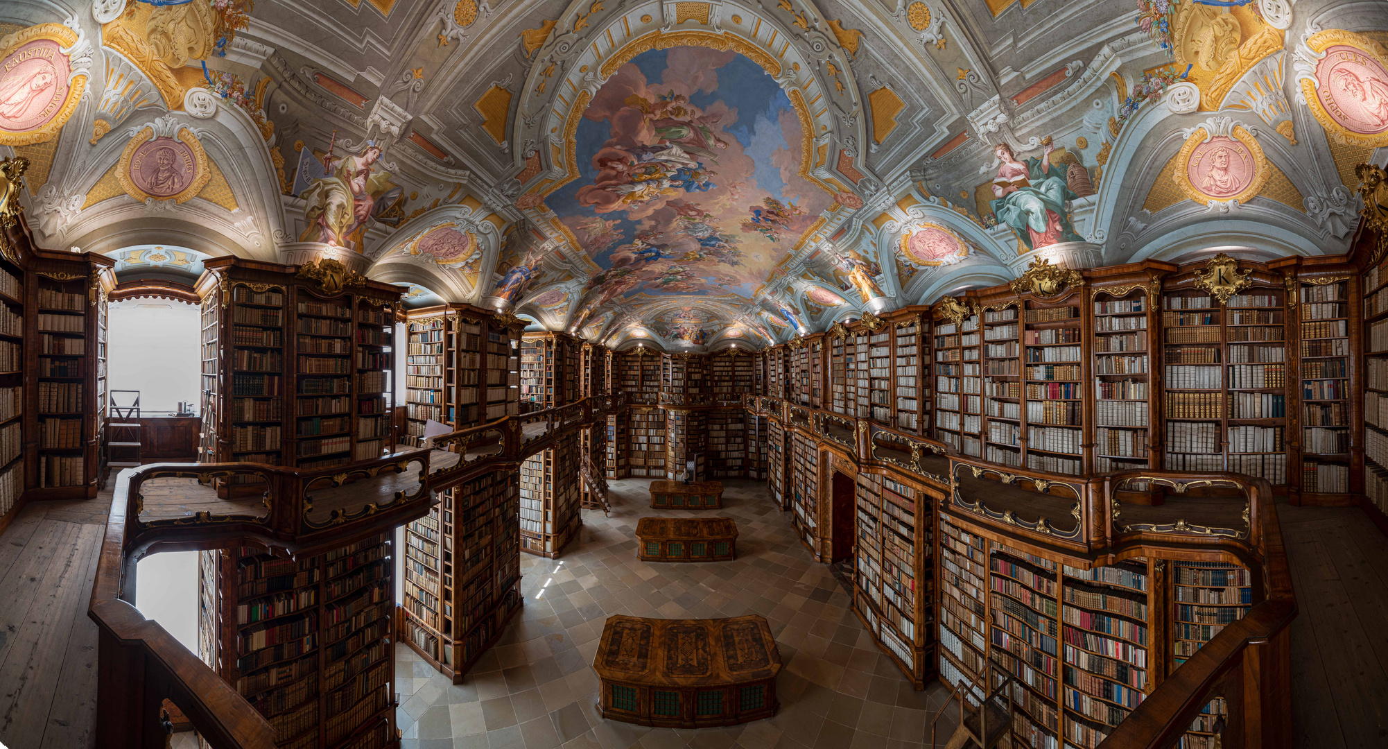 Bibliothek im Augustiner-Chorherren-Stift St. Florian in Oberösterreich