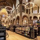 BIBLIOTHEK IN DER ST. PETERSKIRCHE IN VUGHT