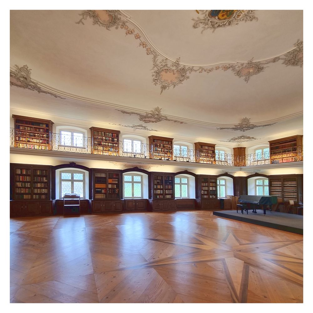 Bibliothek und Konzertsaal Fischingen