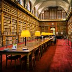 Bibliothèque d'Ajaccio .