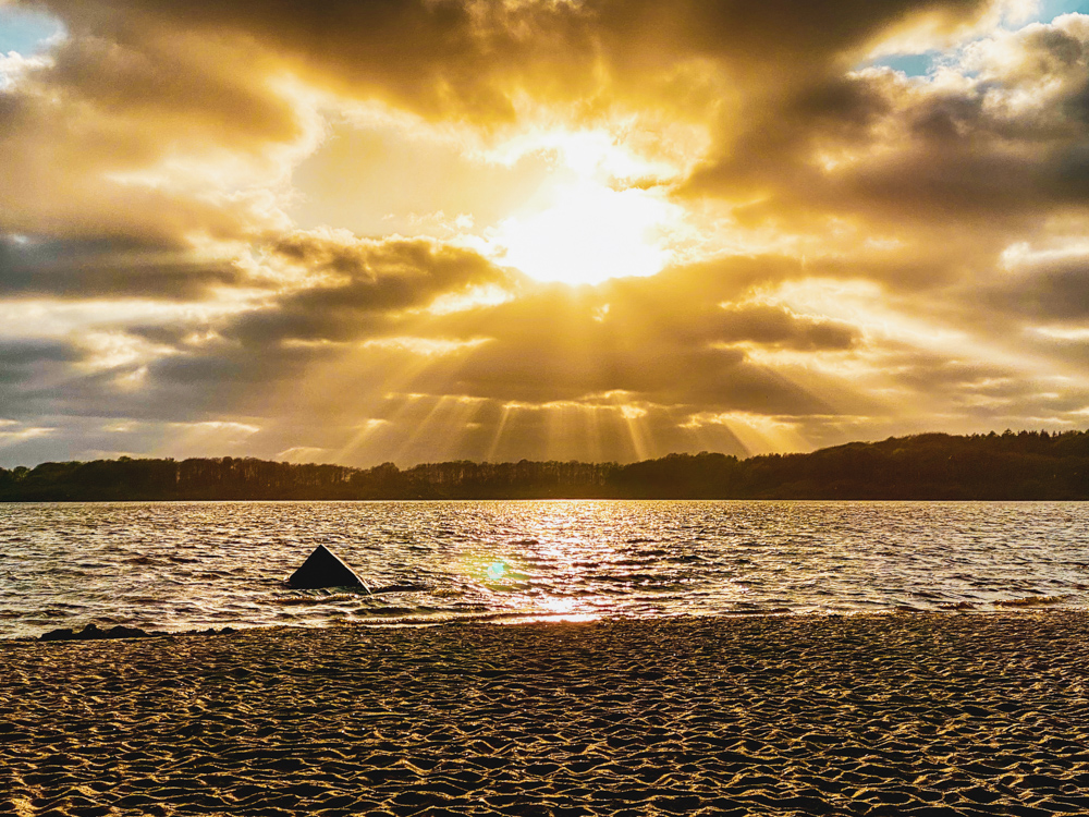 Biblisches Licht am See