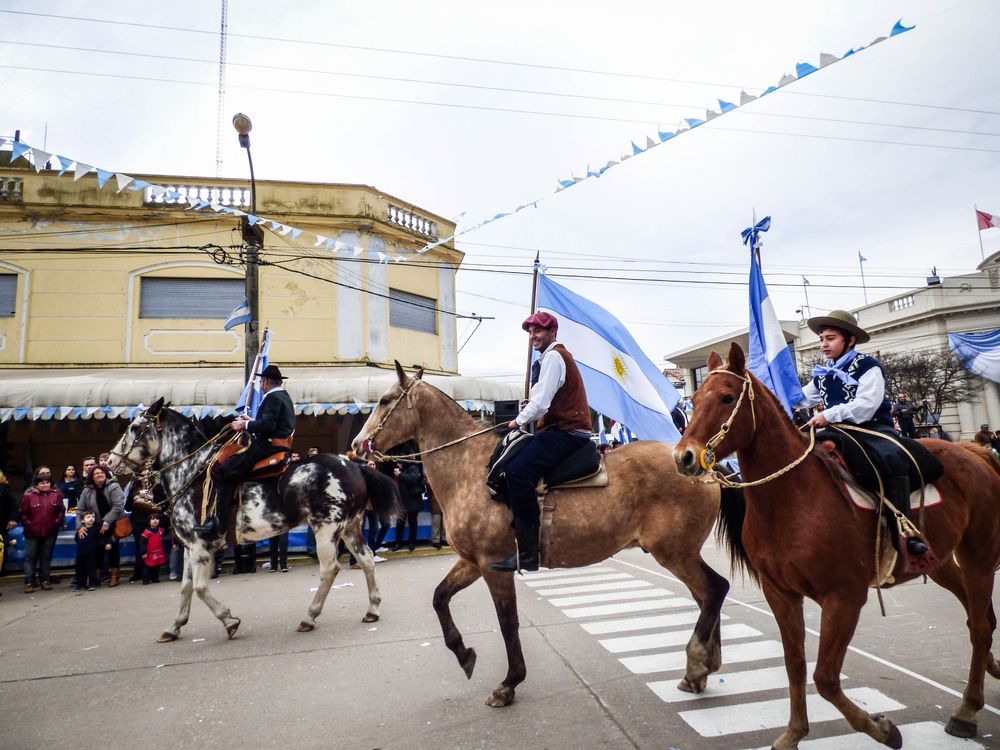 Bicentenario de la Independencia Argentina: Los gauchos