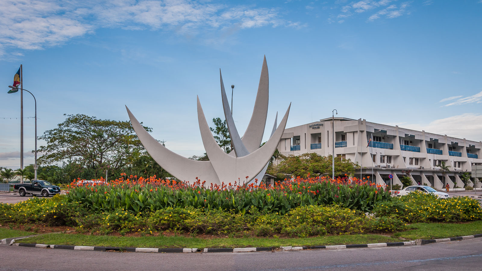 Bicentennial Monument