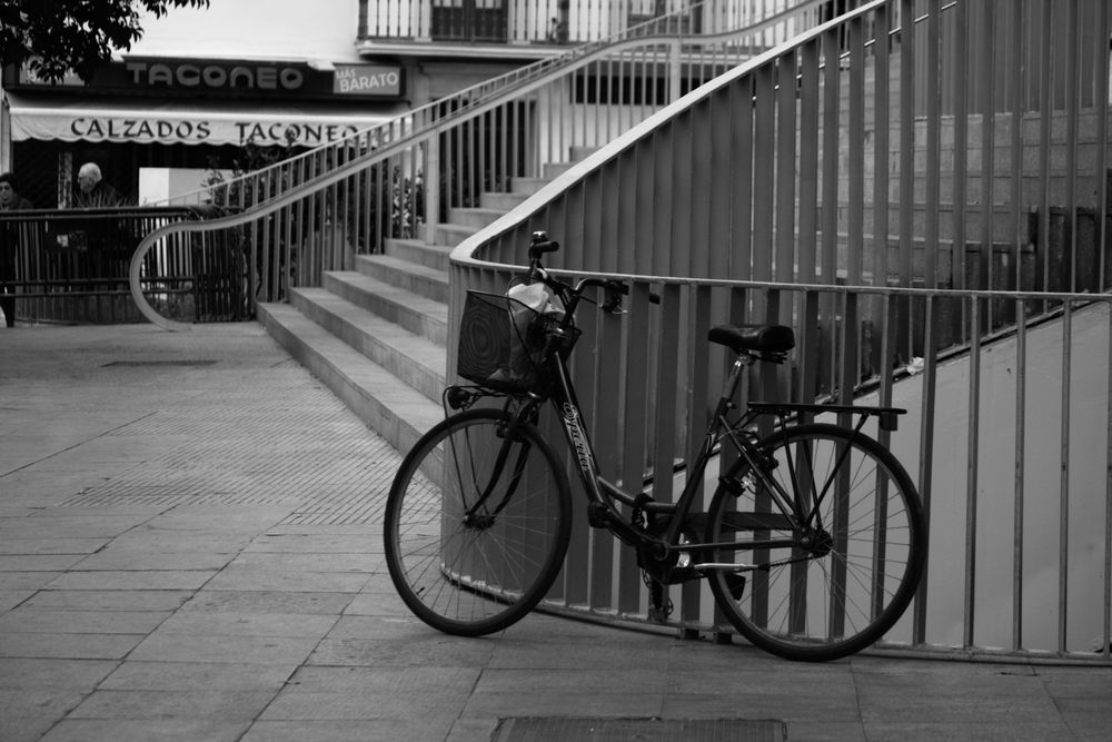 Bici al pie de las escaleras