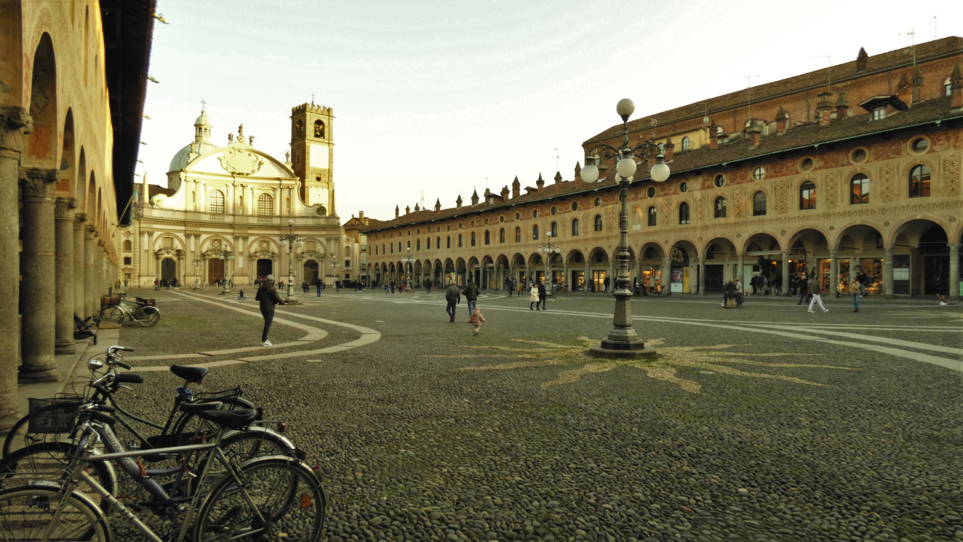 Biciclette in piazza